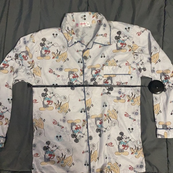 NWOT Kids Disney Mickey Mouse & Pluto Pajama Set - Picture 15 of 16